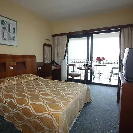 Medis Resort 3*