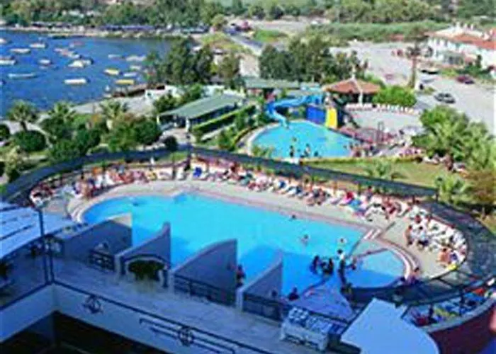 Semesteranläggning (resort) Medis 3*